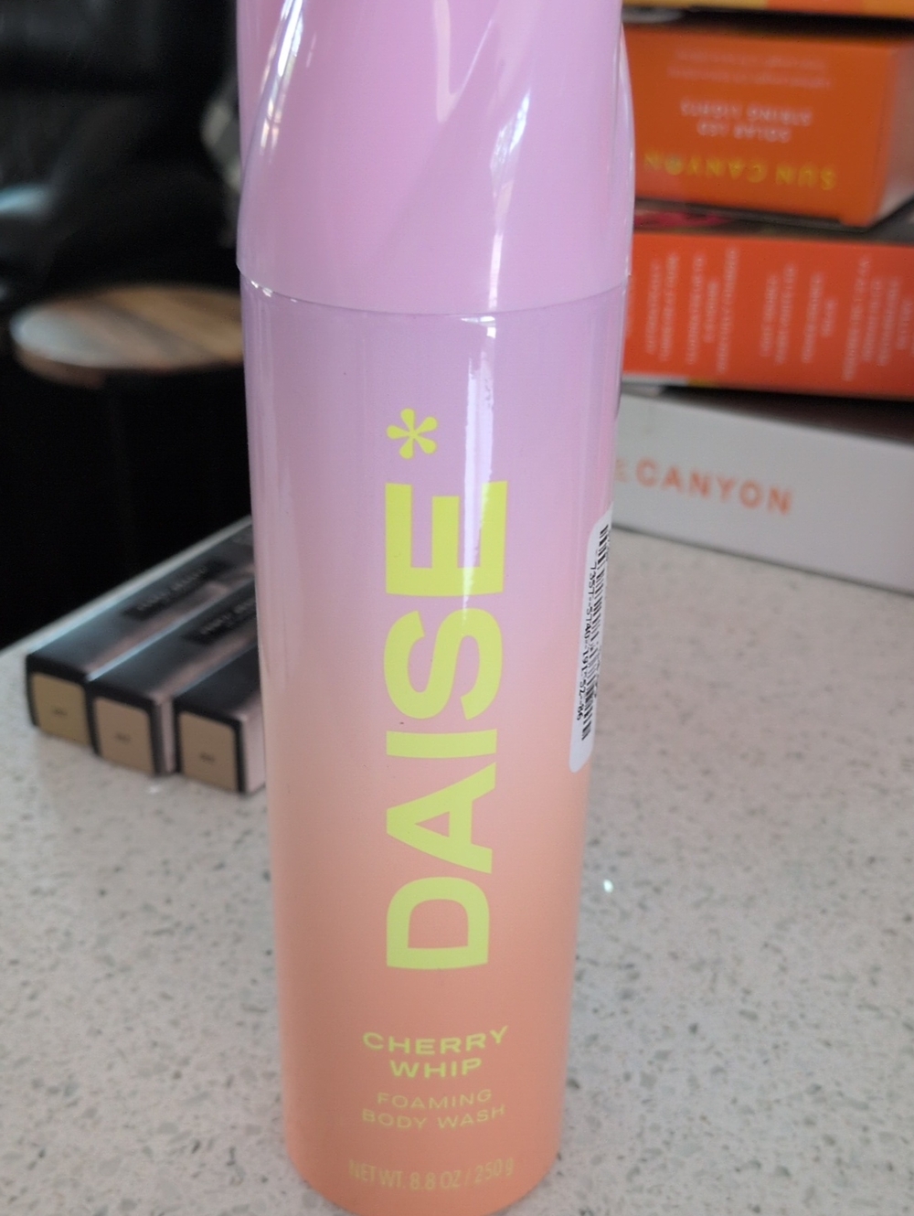 DAISE Cherry Whip Foaming Body Wash - Pink to Peach Ombre